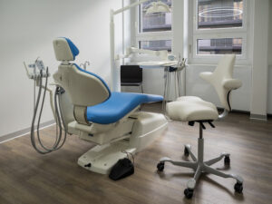 Maas Dental AG