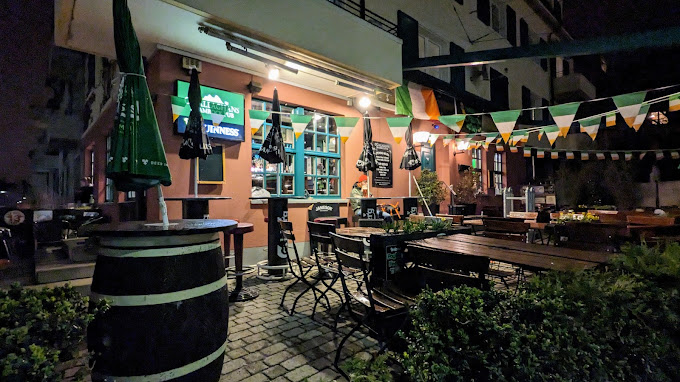 Shamrock Irish Pub