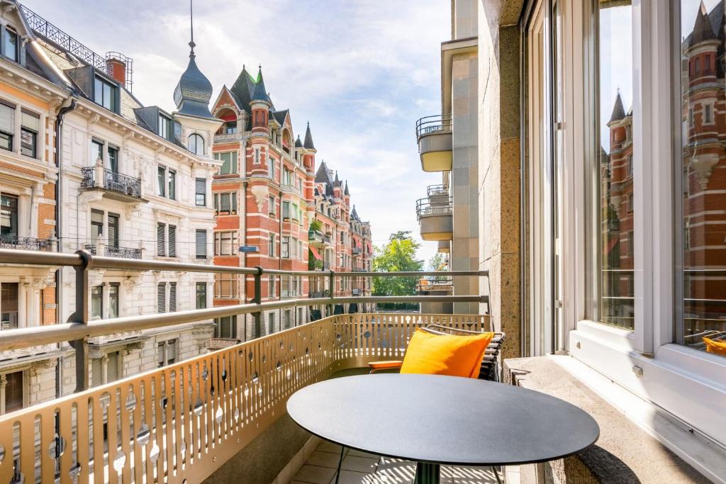 Neues Schloss Privat Hotel Zurich, Autograph Collection