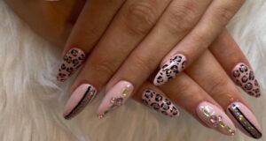 Y Nails