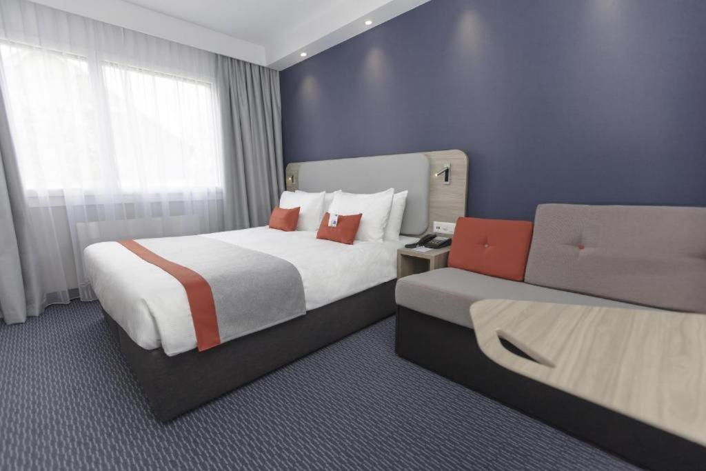 Holiday Inn Express Luzern-Neuenkirch, an IHG Hotel