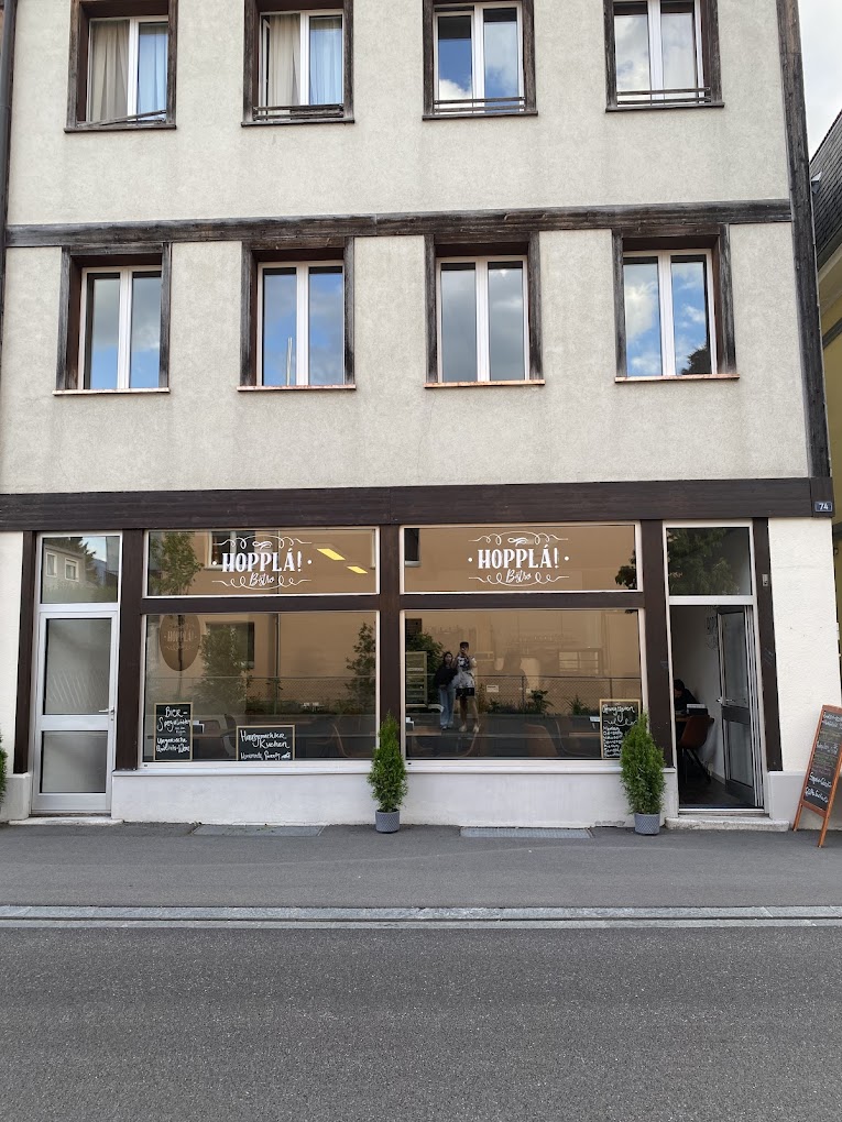 Hopplá Bistro