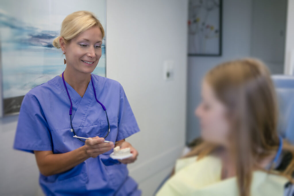 Dr. med. dent. Claudia Düren