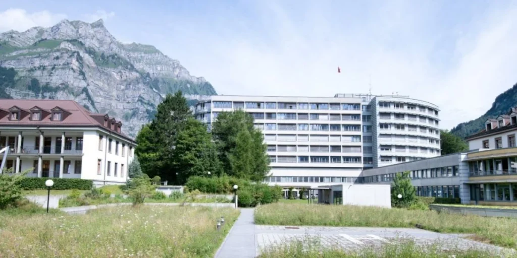 ZURZACH Care Rehaklinik Glarus – rehab