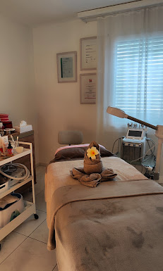 Jean’s Studio Facial treatments & Massage