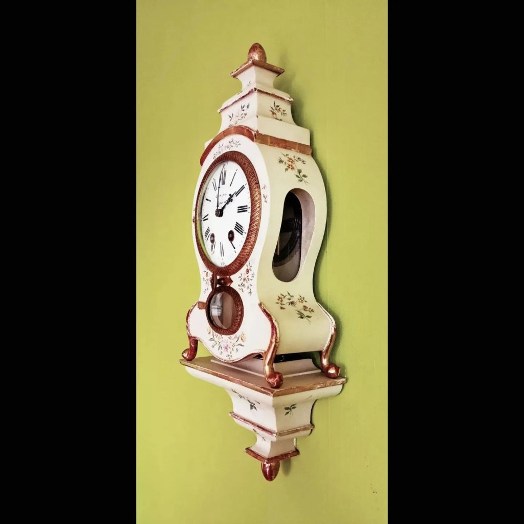 Antique Clocks-Pendulantic – Maxime Morotti