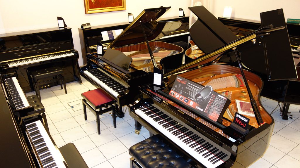 Centre Schmidt Pianos