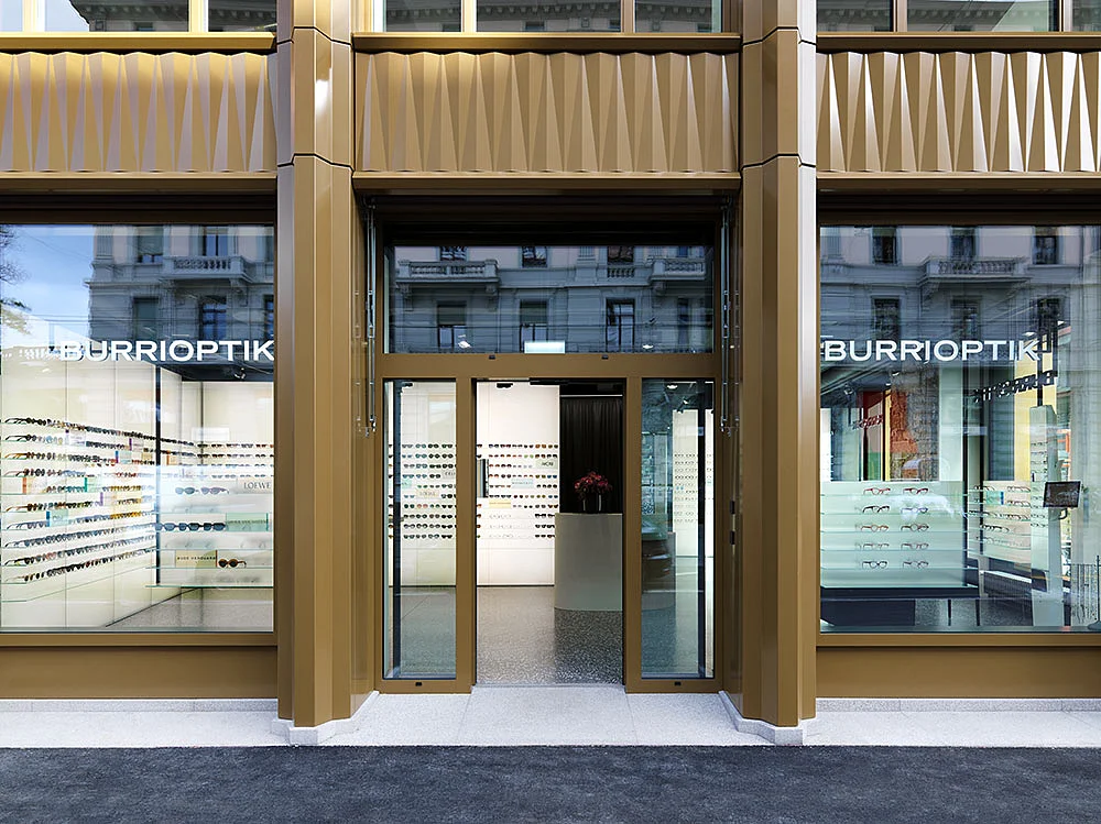 Burri Optik und Kontaktlinsen beim Bellevue in Zürich