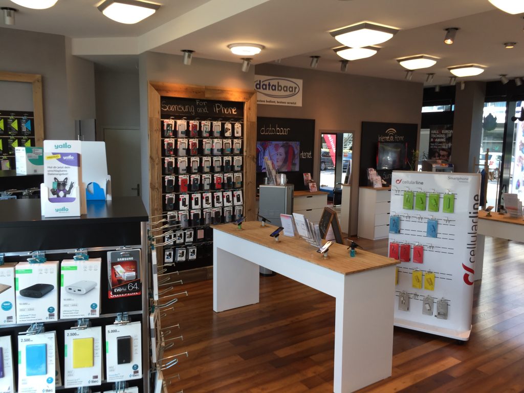 Phone Store – Handy, TV und Internet Abos. Handy & Tablet Reparaturen. in Baar, Zug