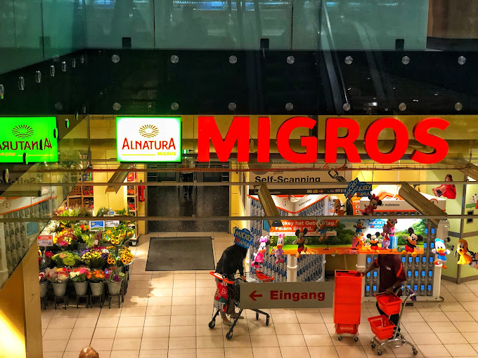 Supermarché Migros – Zug – Metalli