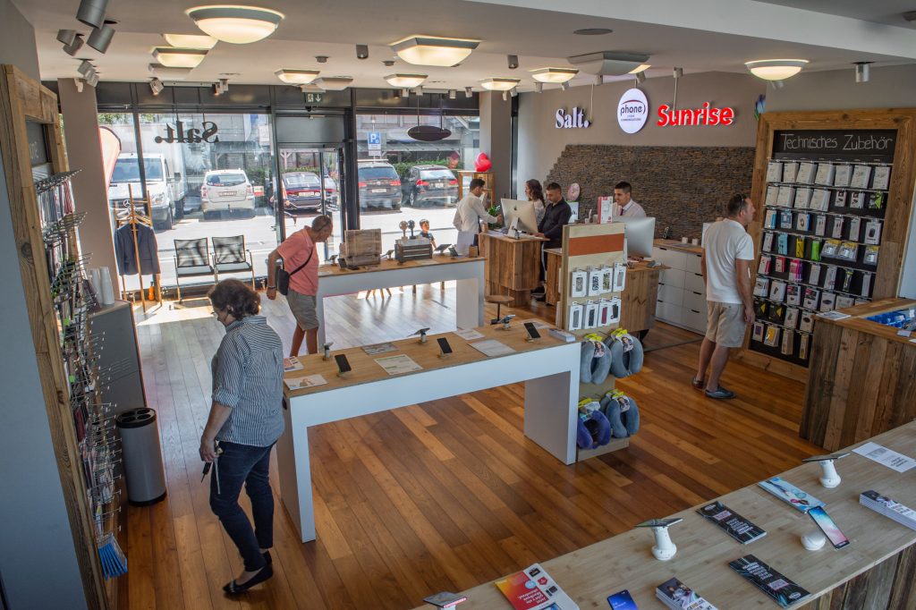 Phone Store – Handy, TV und Internet Abos. Handy & Tablet Reparaturen. in Baar, Zug