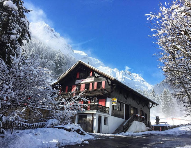 Pub & Guest House du Grand Paradis