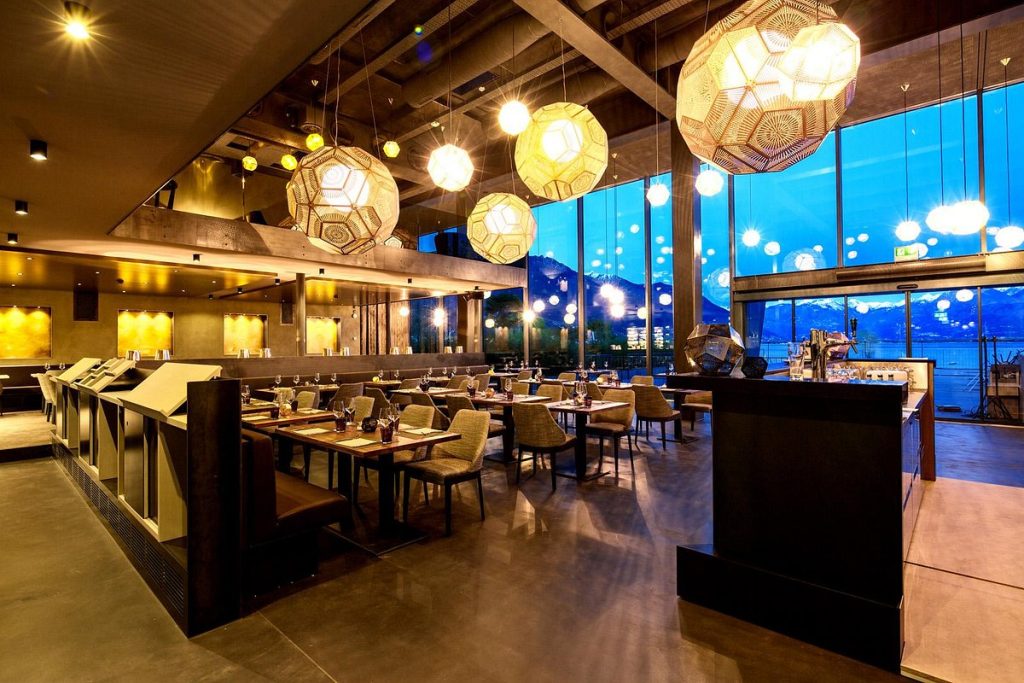 BLU Restaurant & Lounge