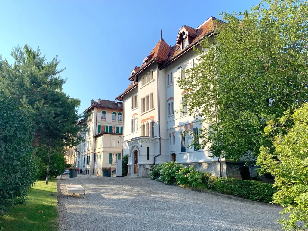 Brillantmont International School